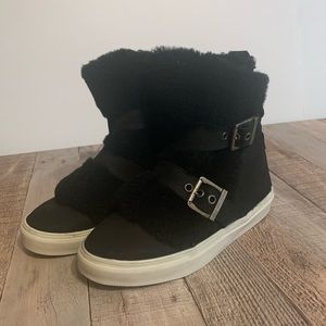 Black faux fur Lux De Leon Tennis Shoe Sneaker/High top Loafer Style W Size 8.5